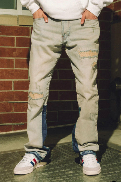 KDNK RIP & REPAIR FLARE JEANS