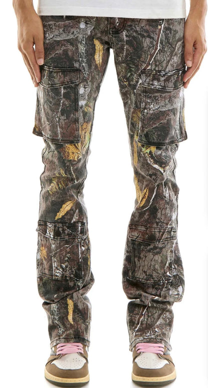 KDNK FOREST CAMO CARGO SKINNY FLARE PANTS